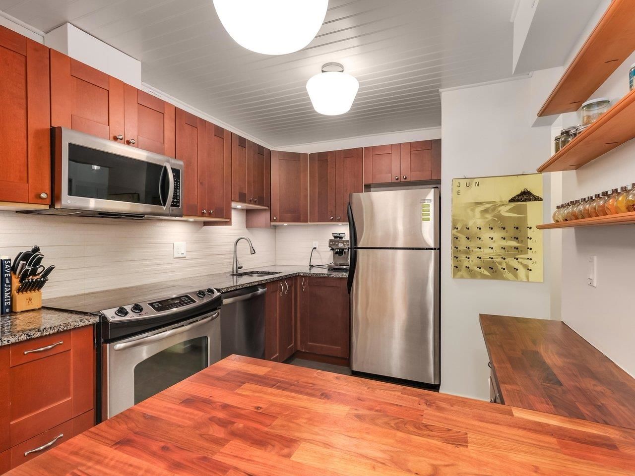Listing Image 9
