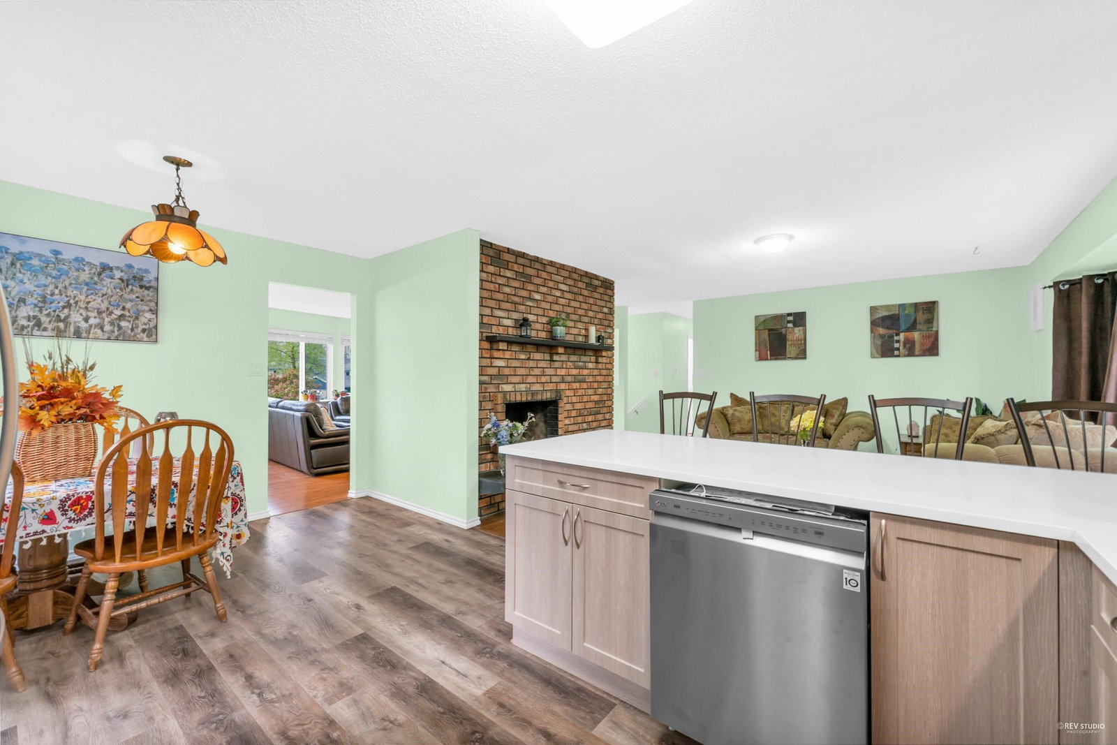 Listing Image 18