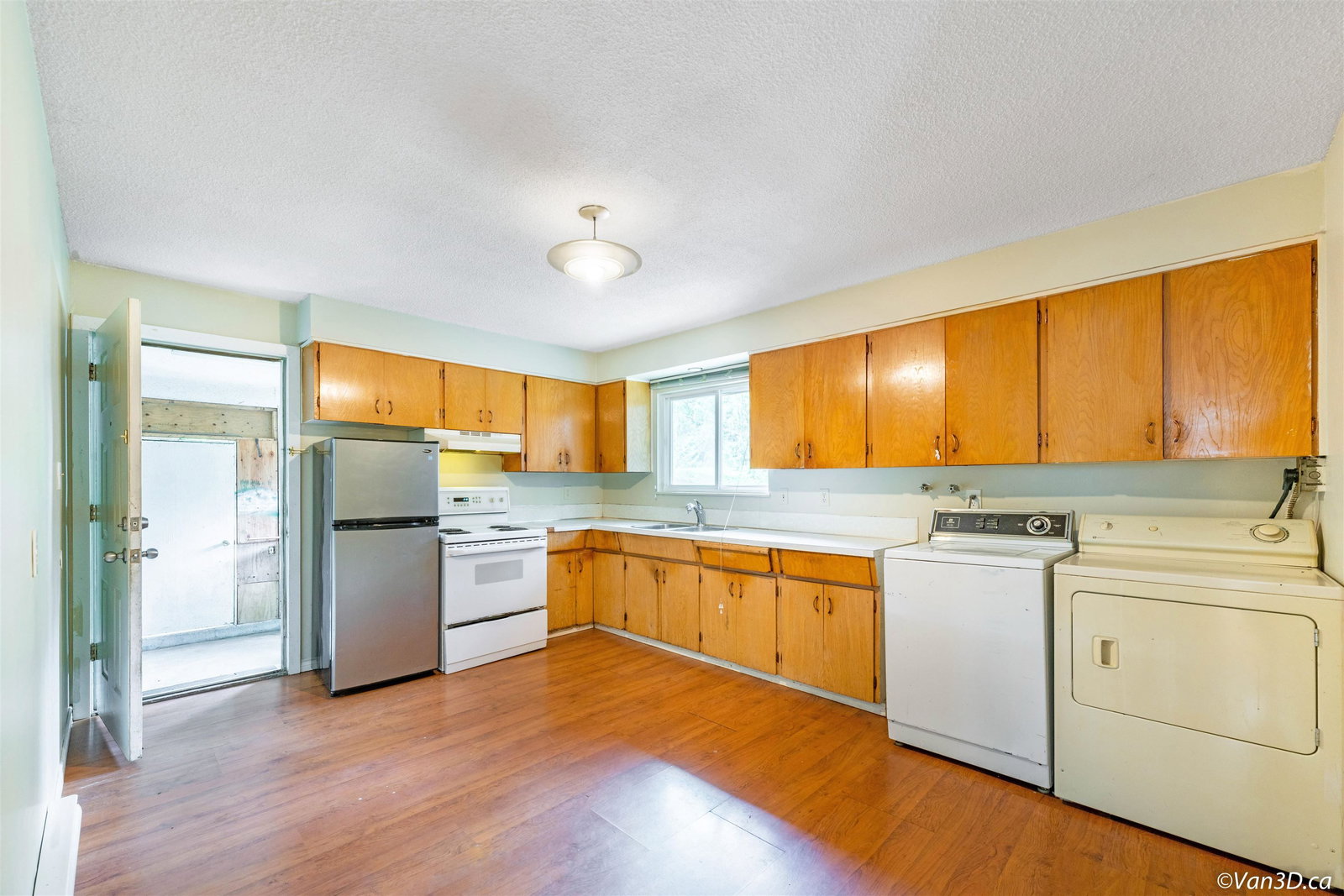 Listing Image 14