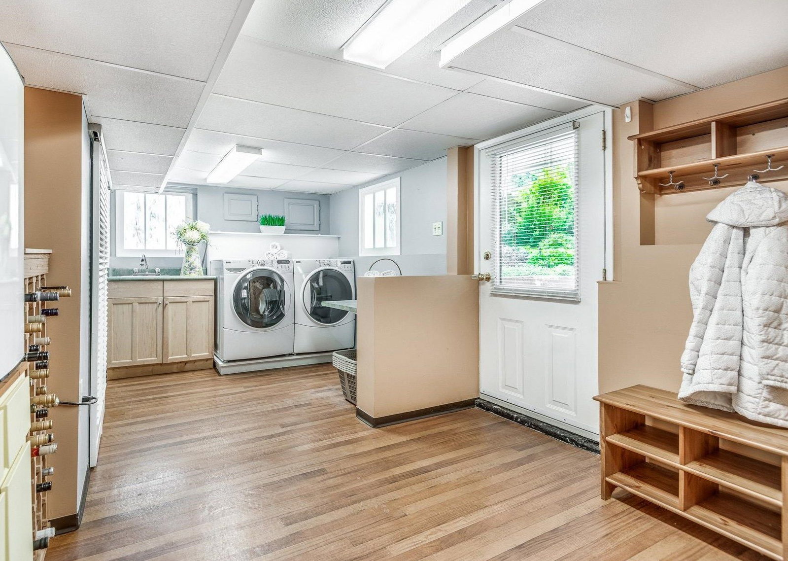 Listing Image 22