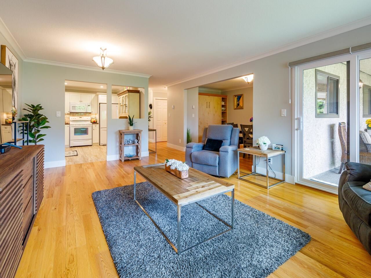 Listing Image 17