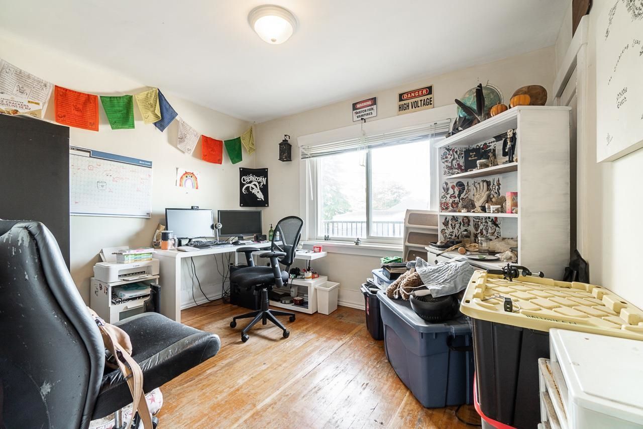 Listing Image 14