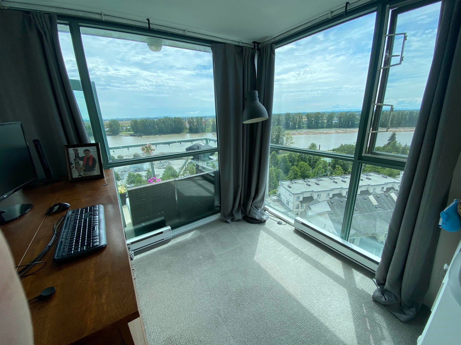 Listing Image 15