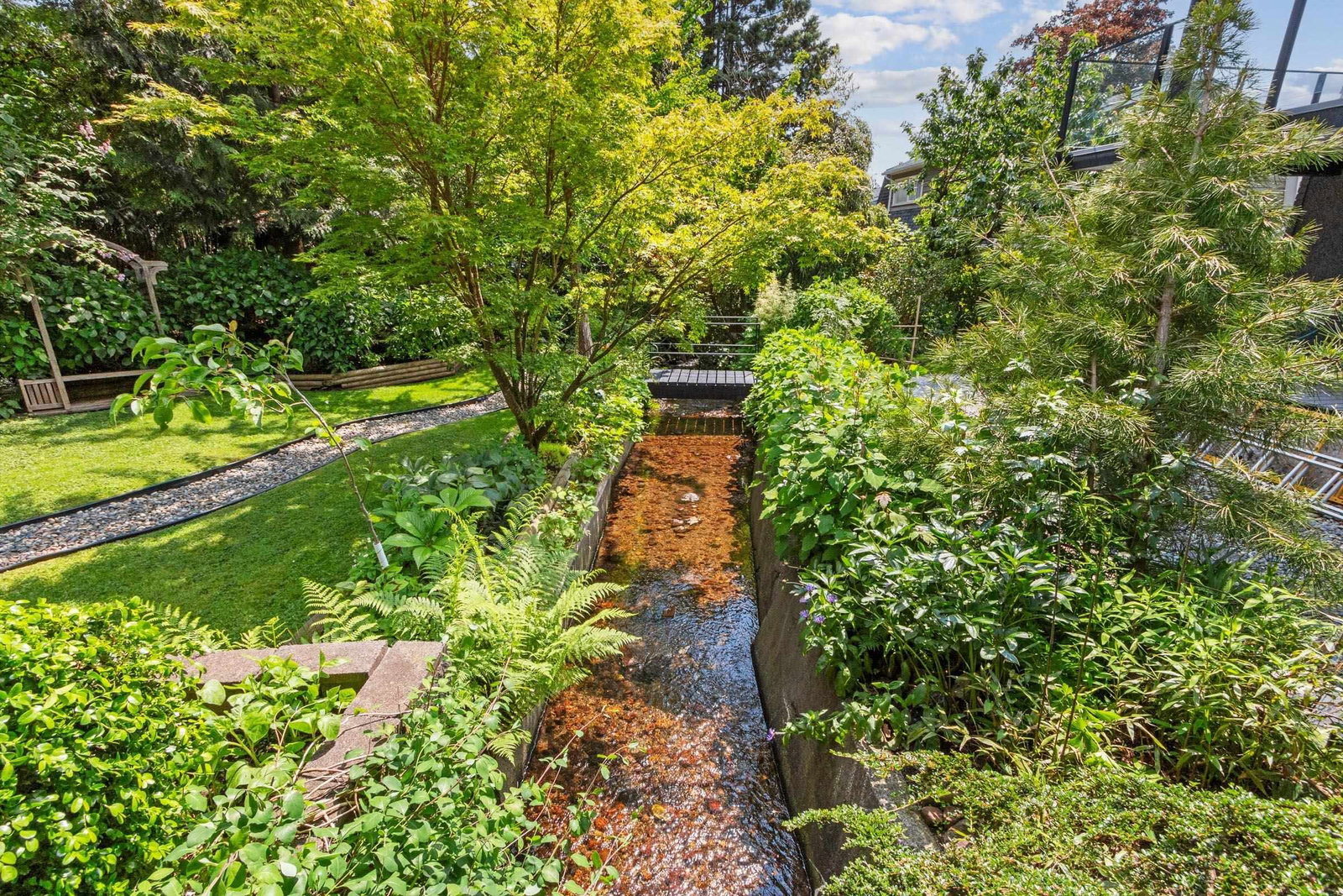 Listing Image 37