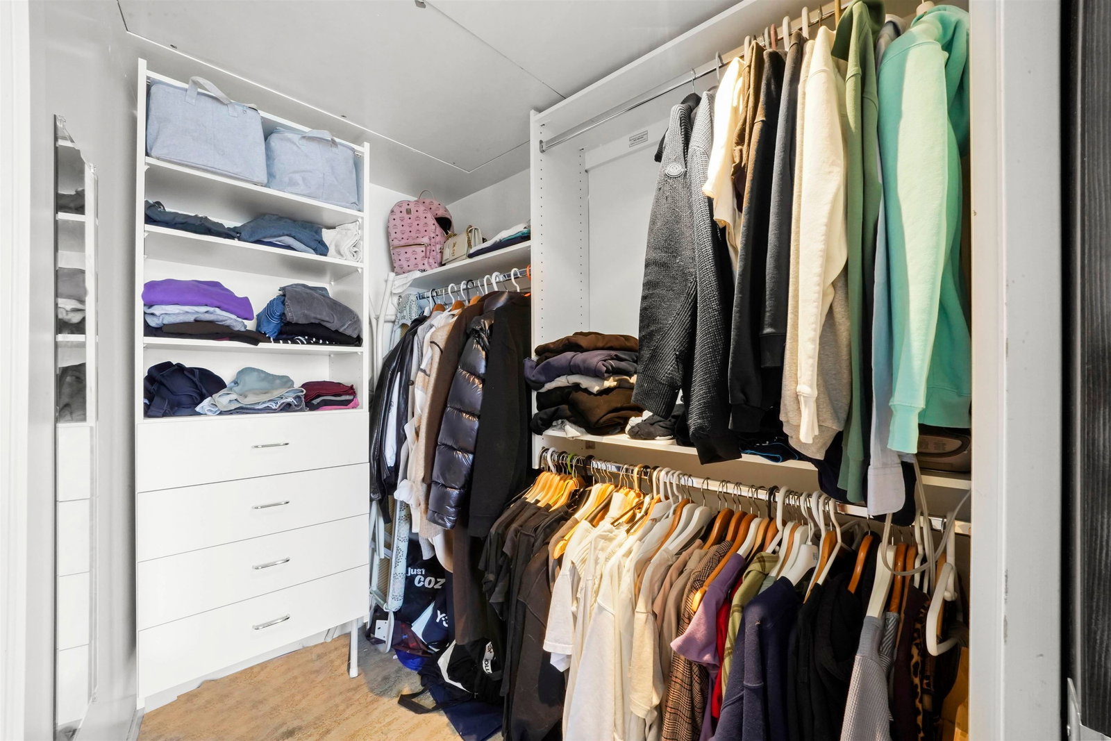 Listing Image 13