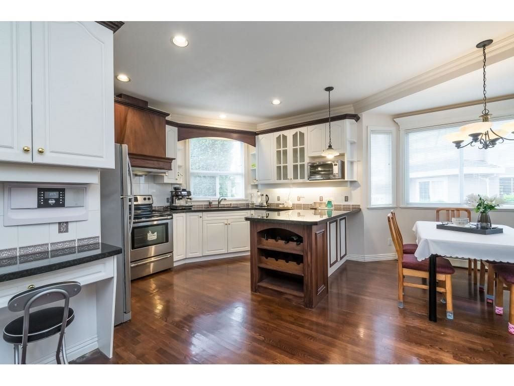Listing Image 15