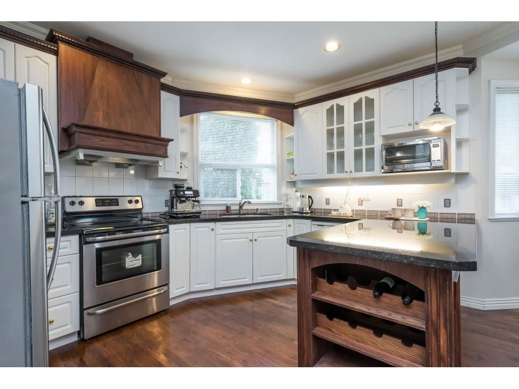 Listing Image 16