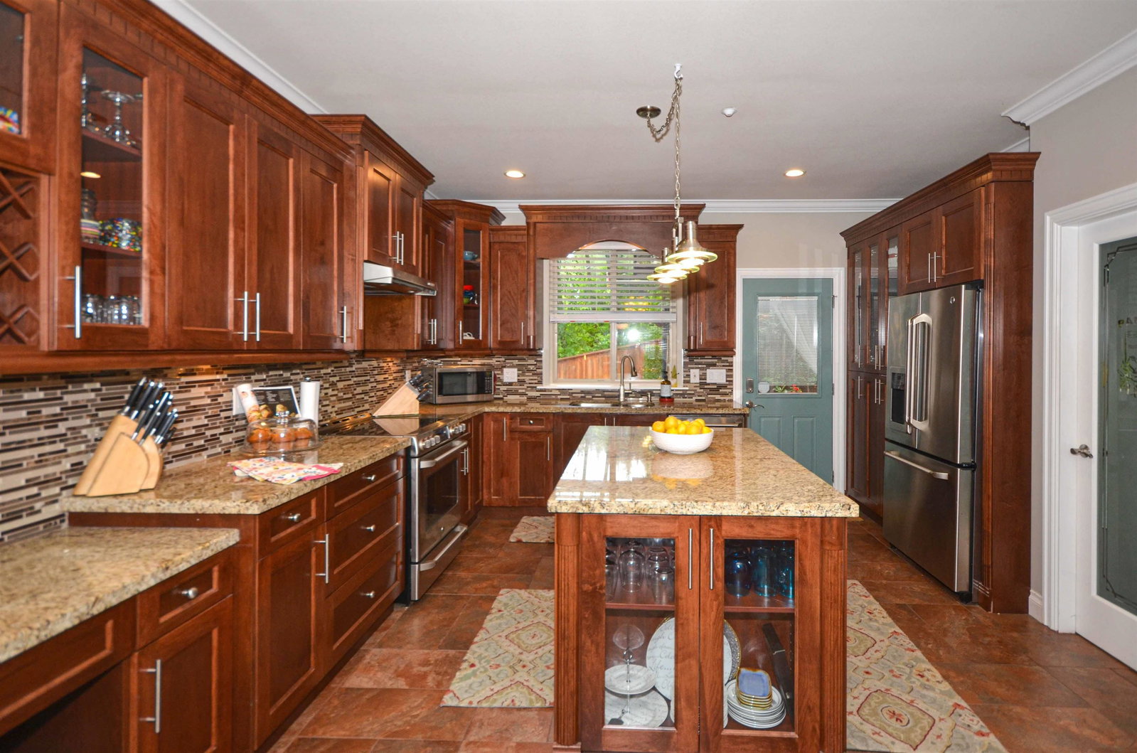 Listing Image 11