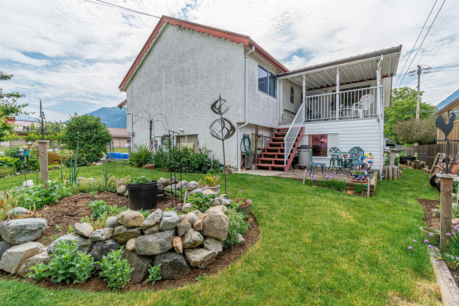 Listing Image 5