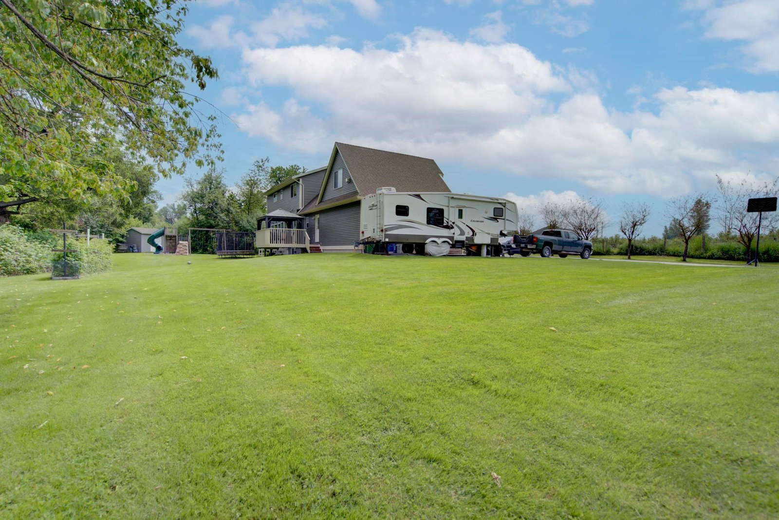 Listing Image 26
