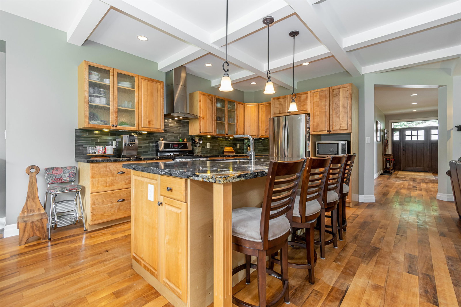 Listing Image 11