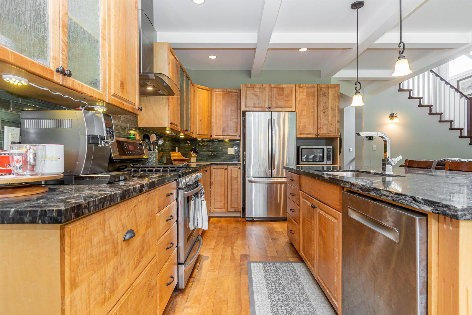 Listing Image 12