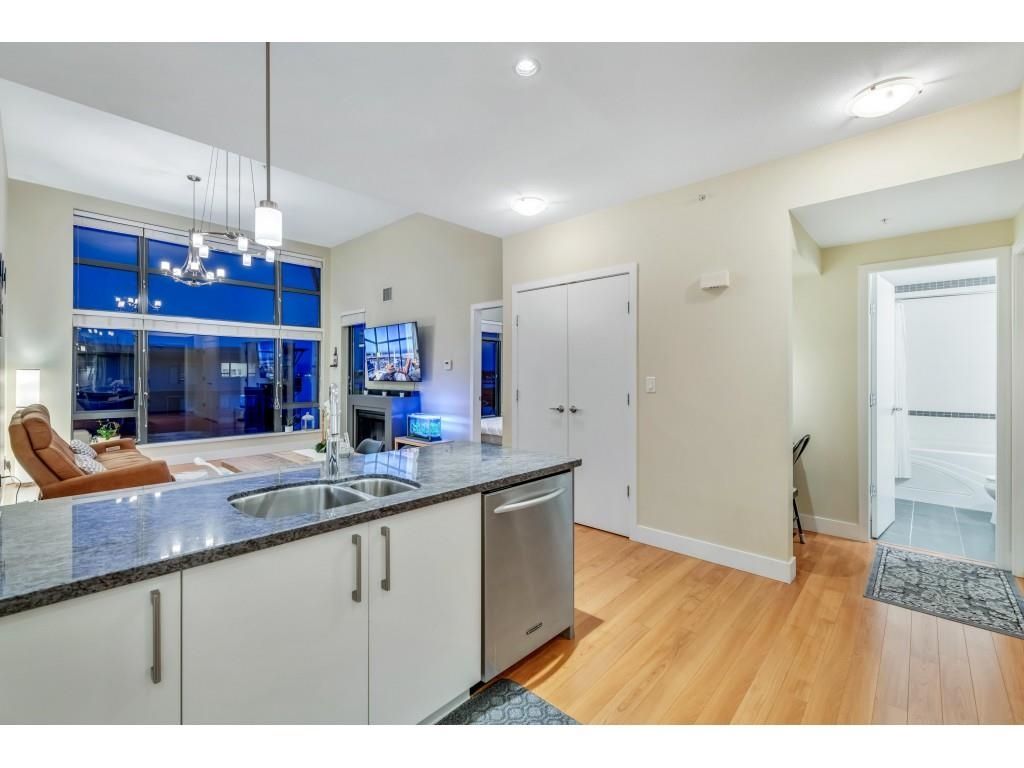 Listing Image 15