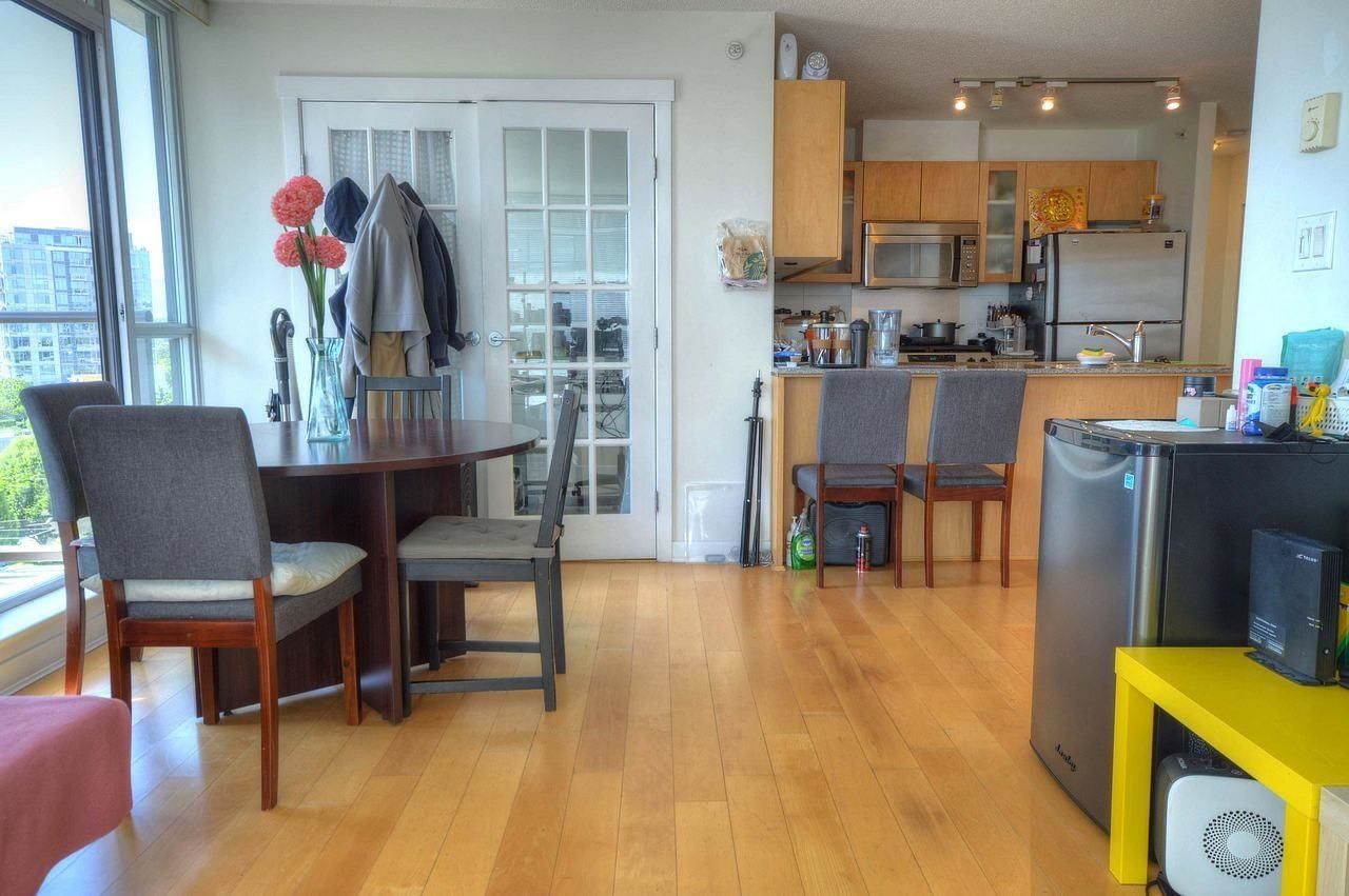 Listing Image 8