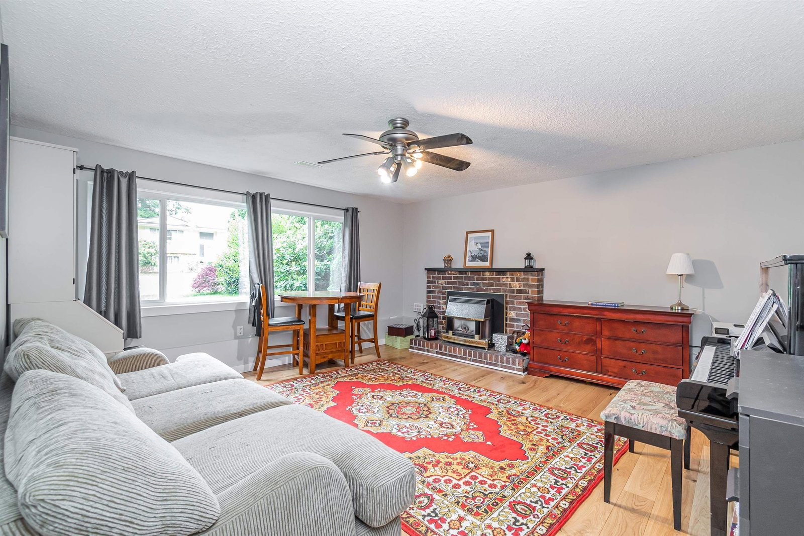 Listing Image 20