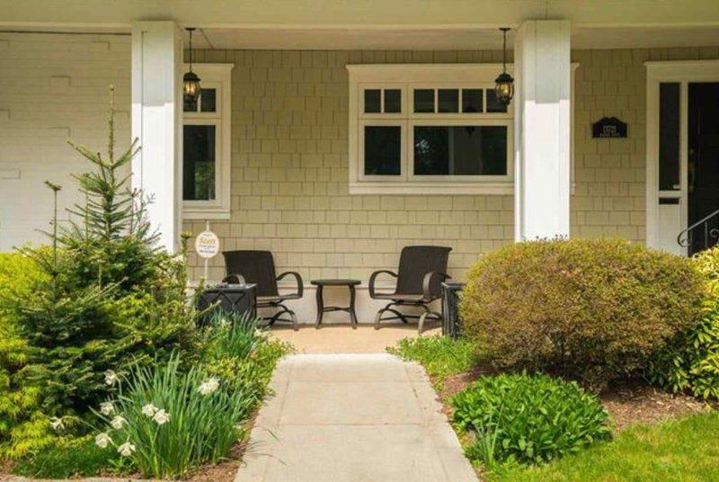 13721 Marine Drive, White Rock, V4B 1A3 | Image 2