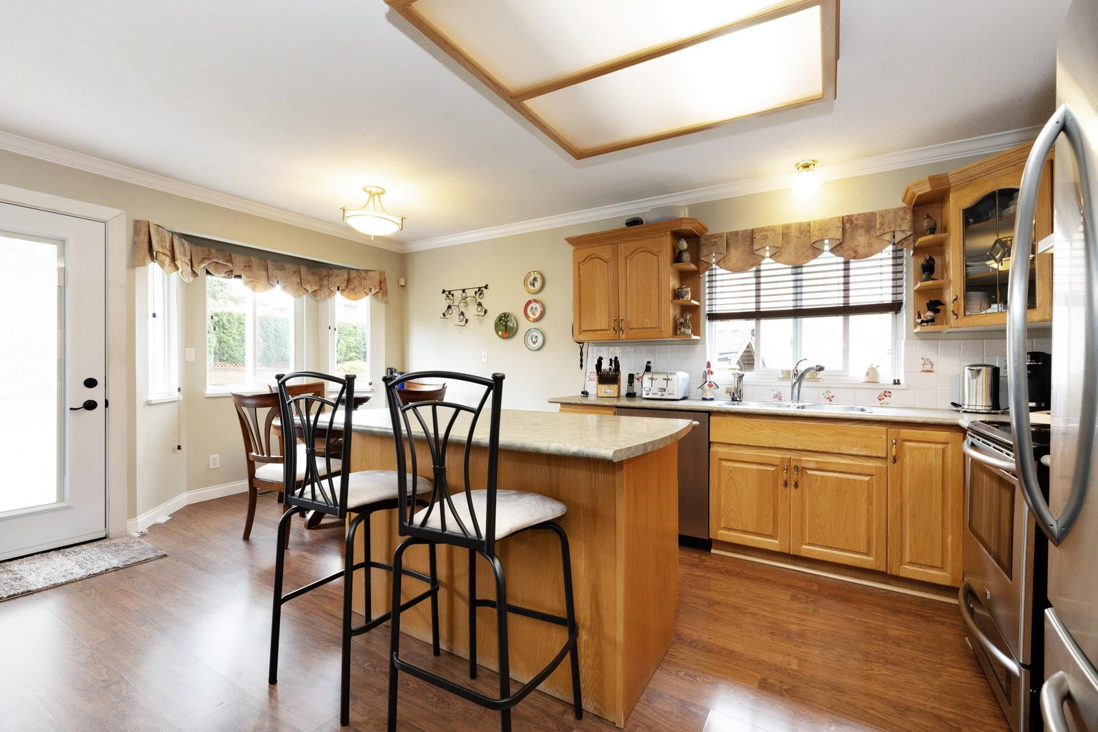 Listing Image 9