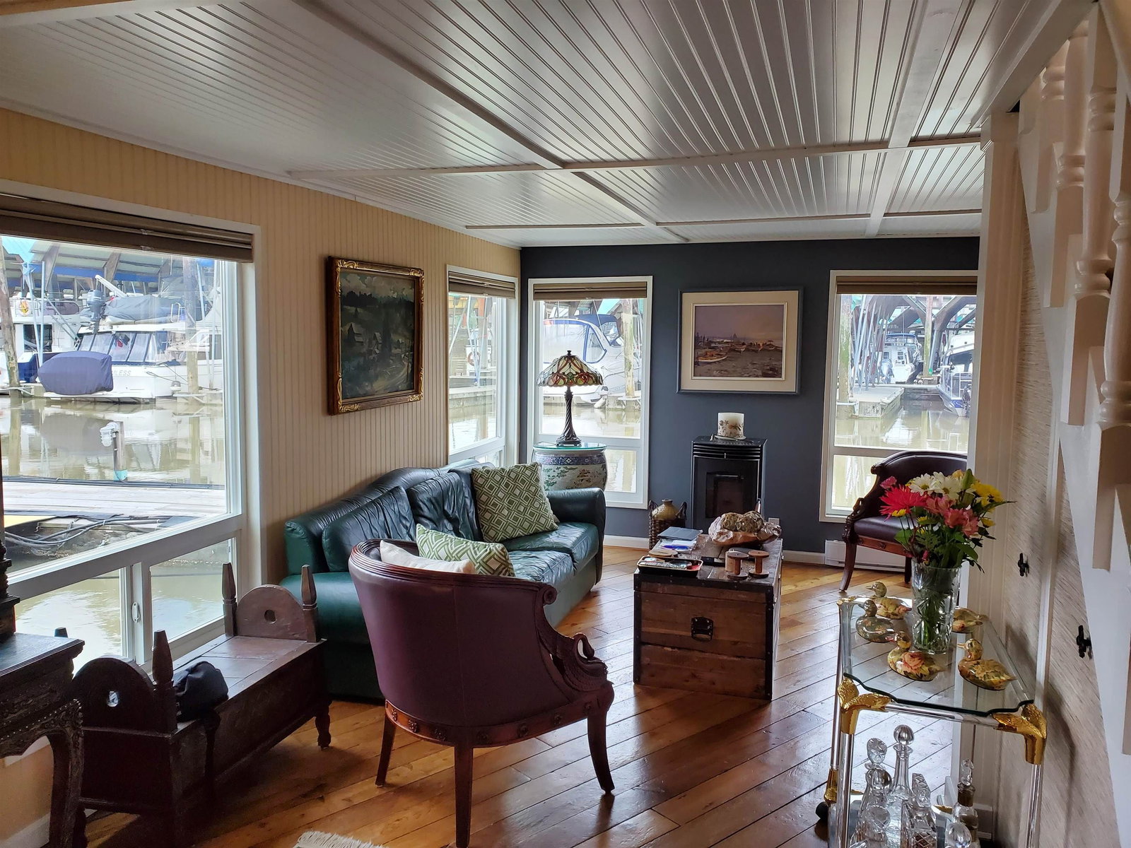 Listing Image 9