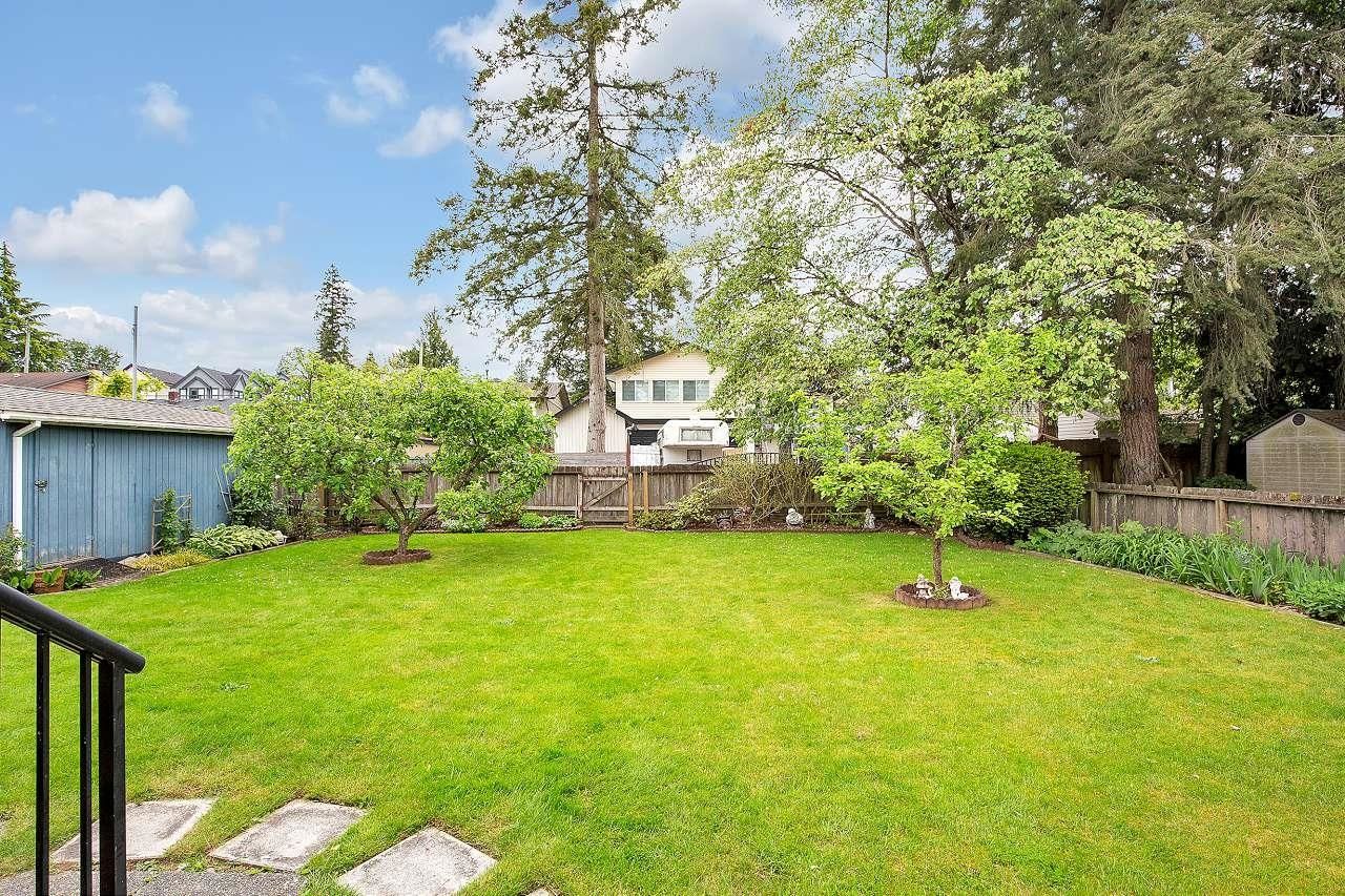 Listing Image 11