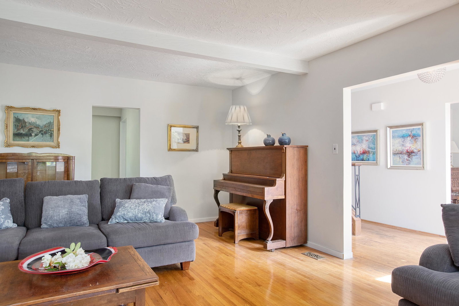 Listing Image 10