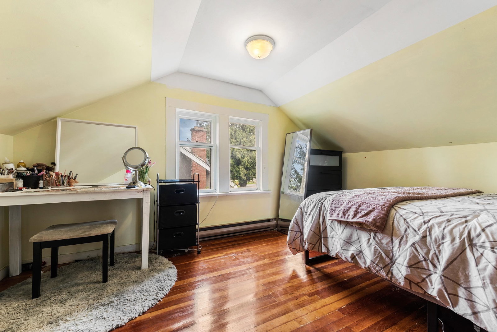 Listing Image 19