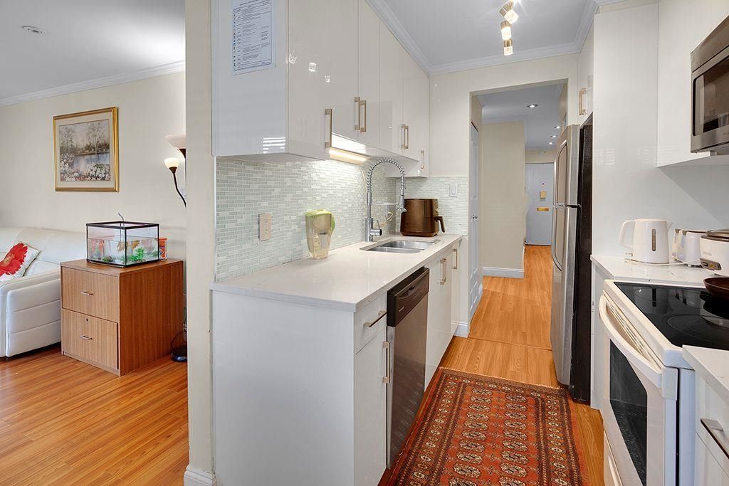 Listing Image 12