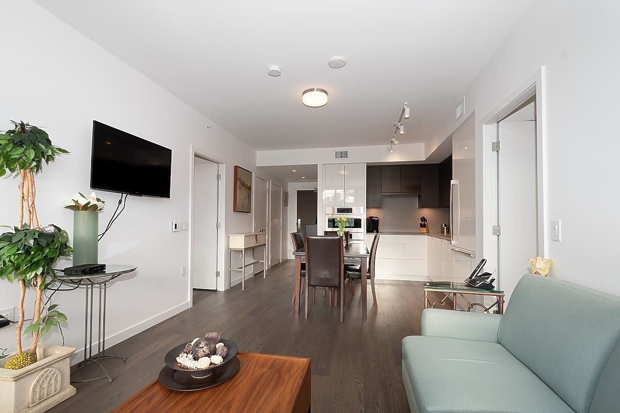 Listing Image 10