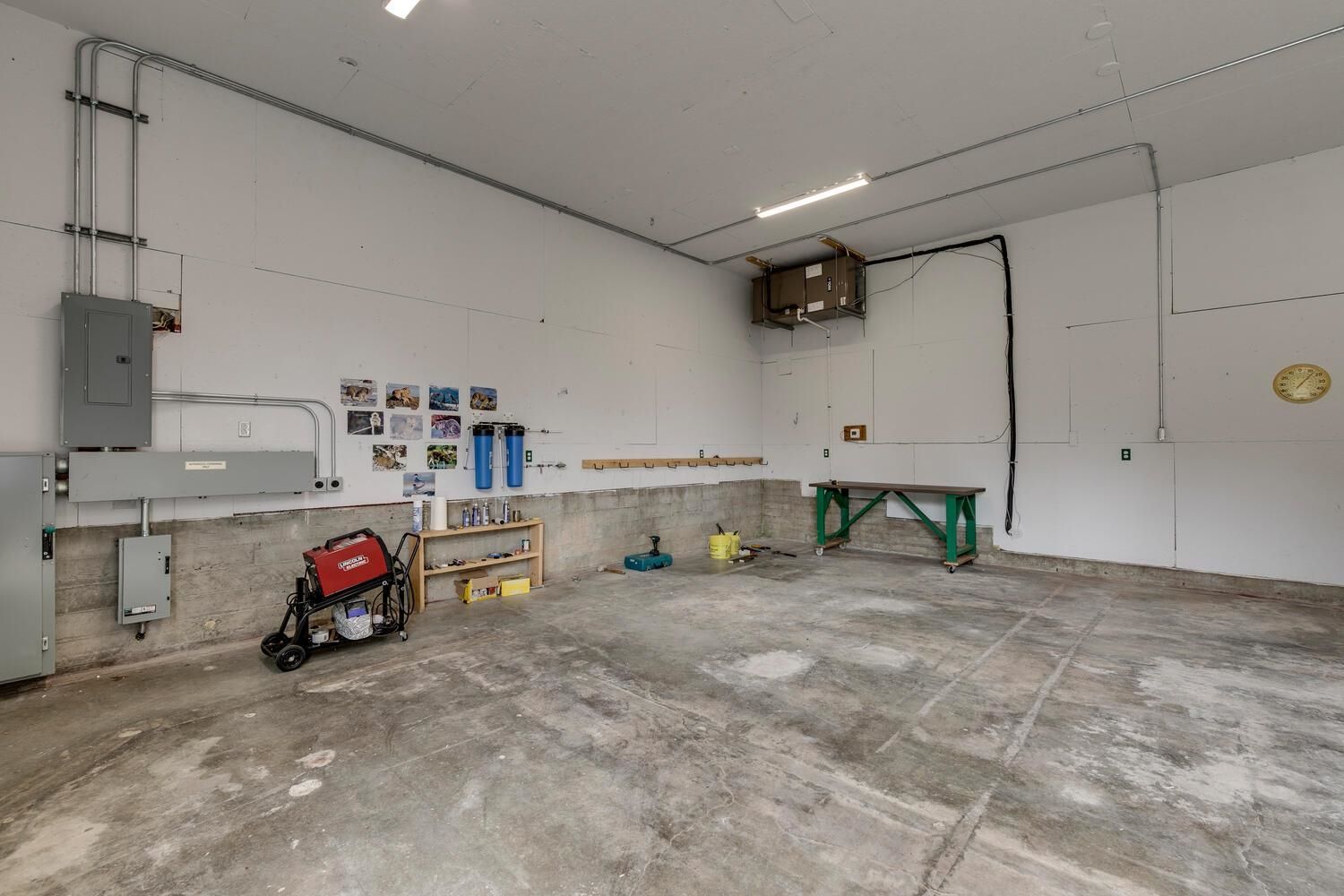 Listing Image 26