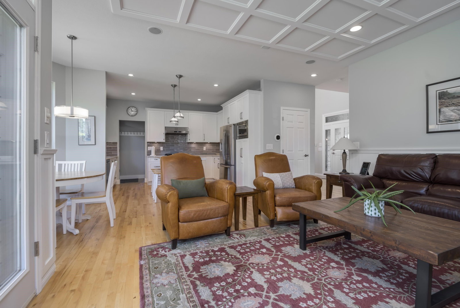 Listing Image 16