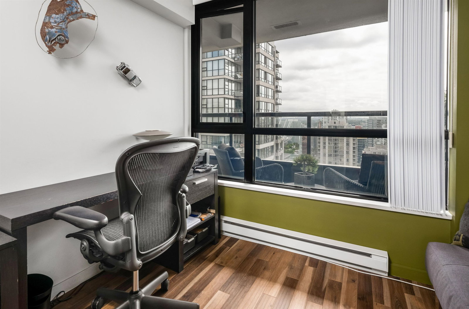 Listing Image 22