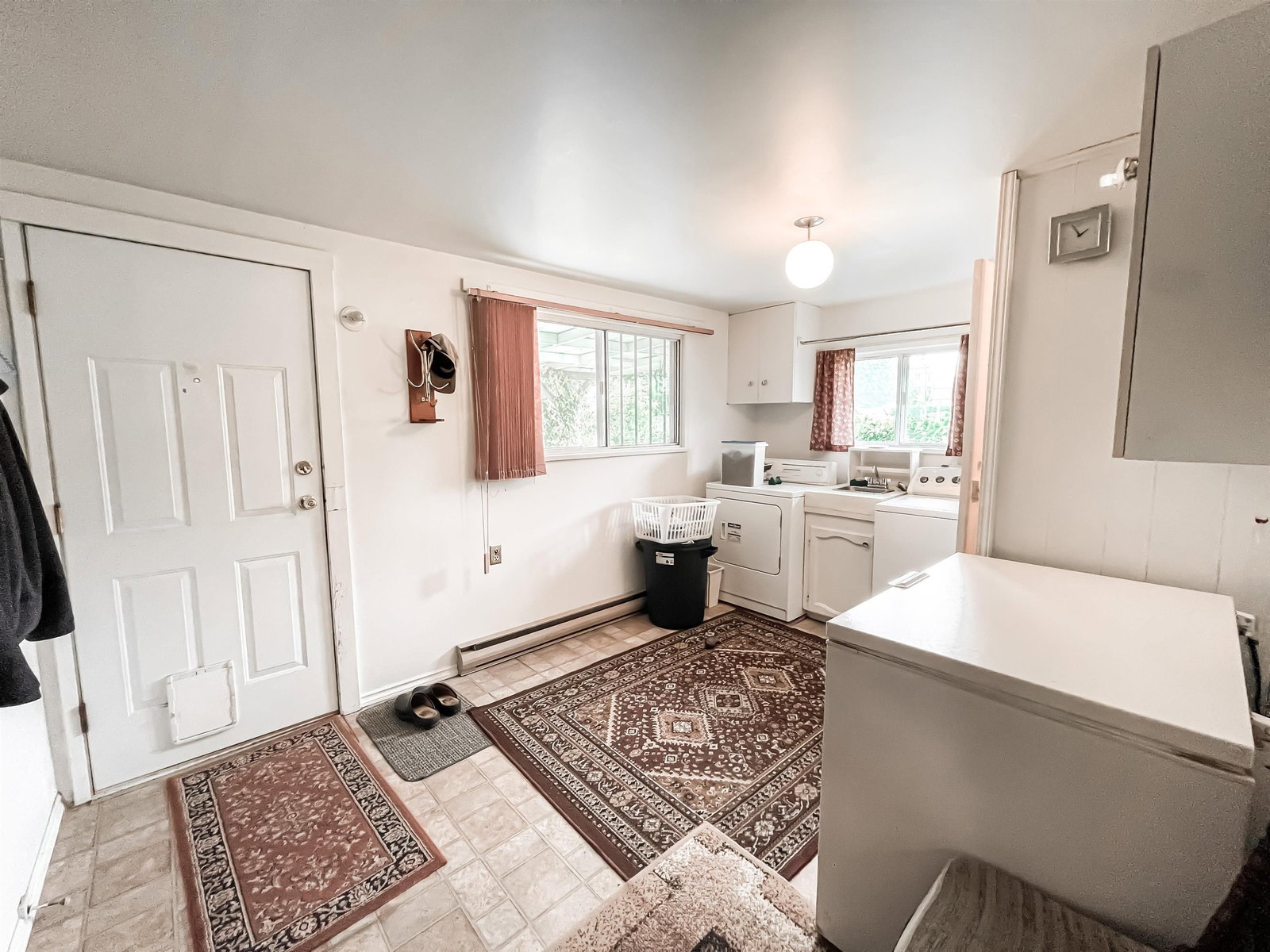 Listing Image 16