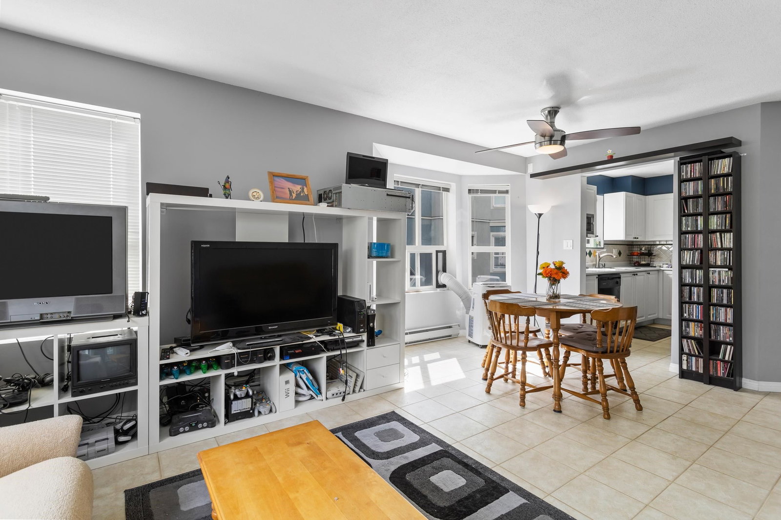 Listing Image 8