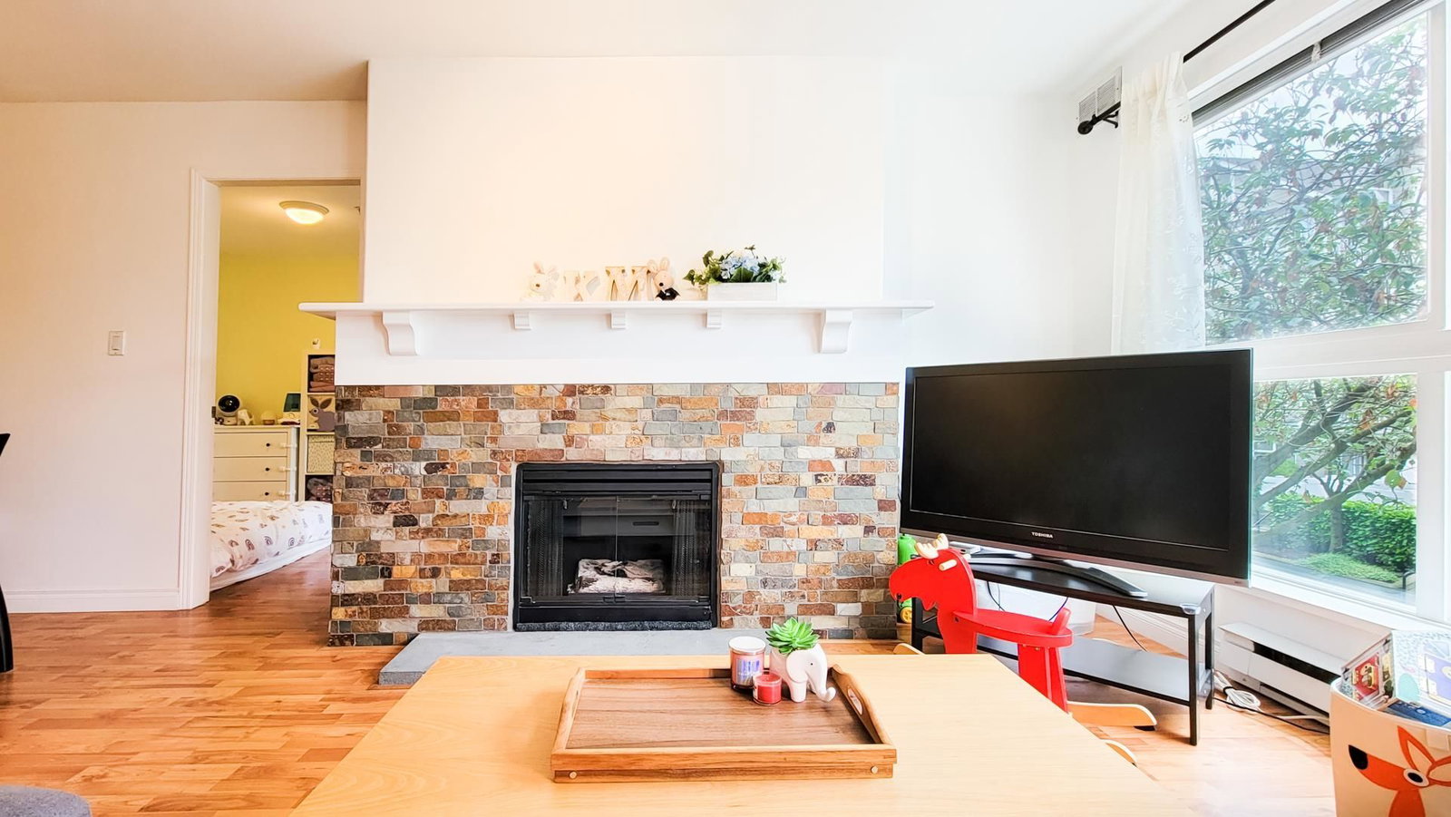 Listing Image 5