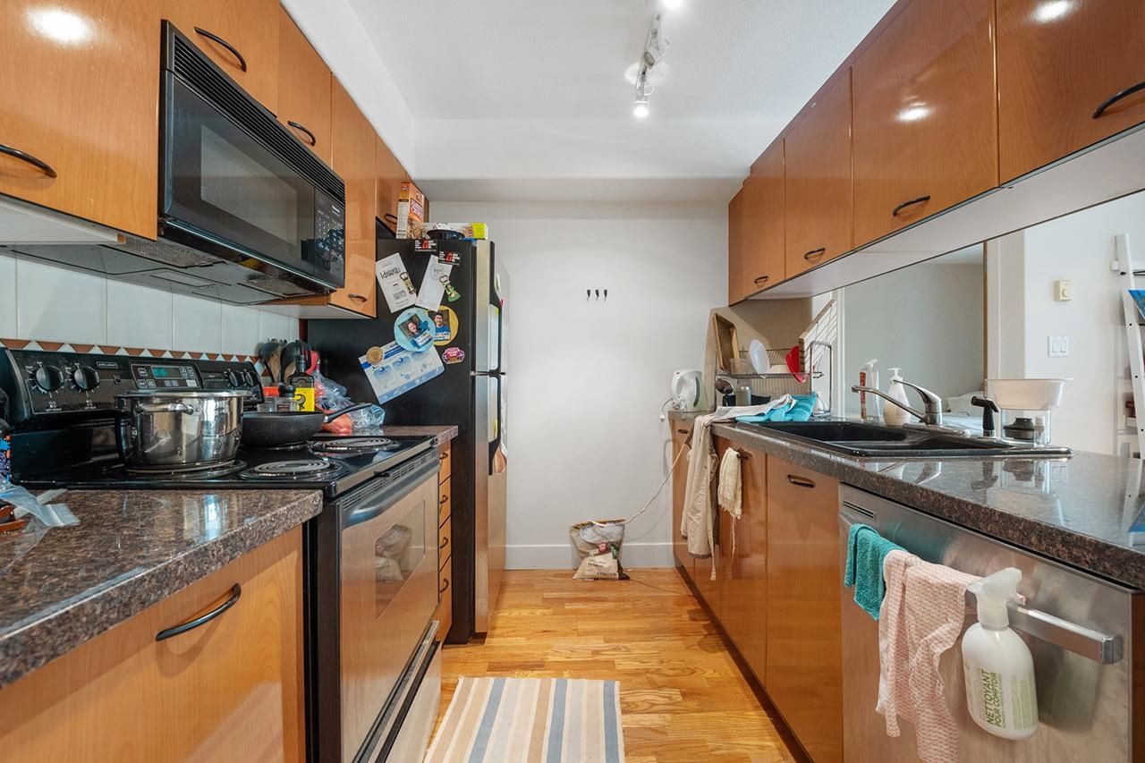 Listing Image 11