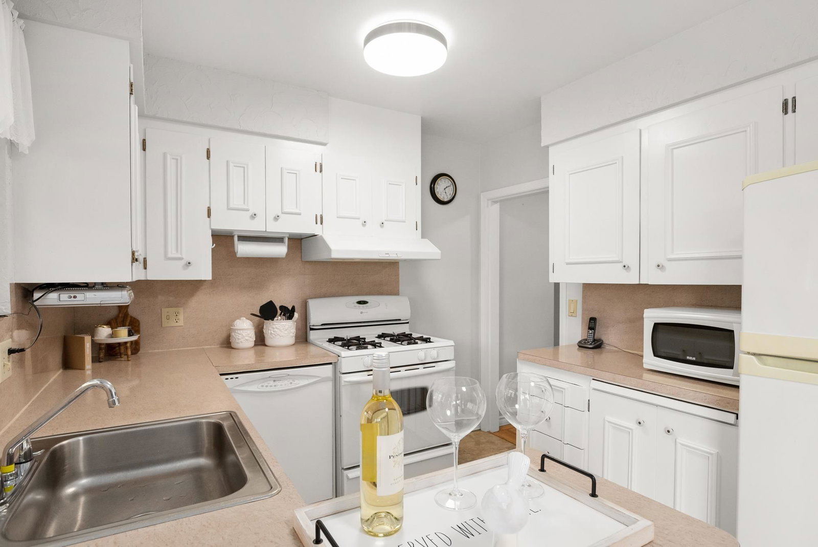 Listing Image 19