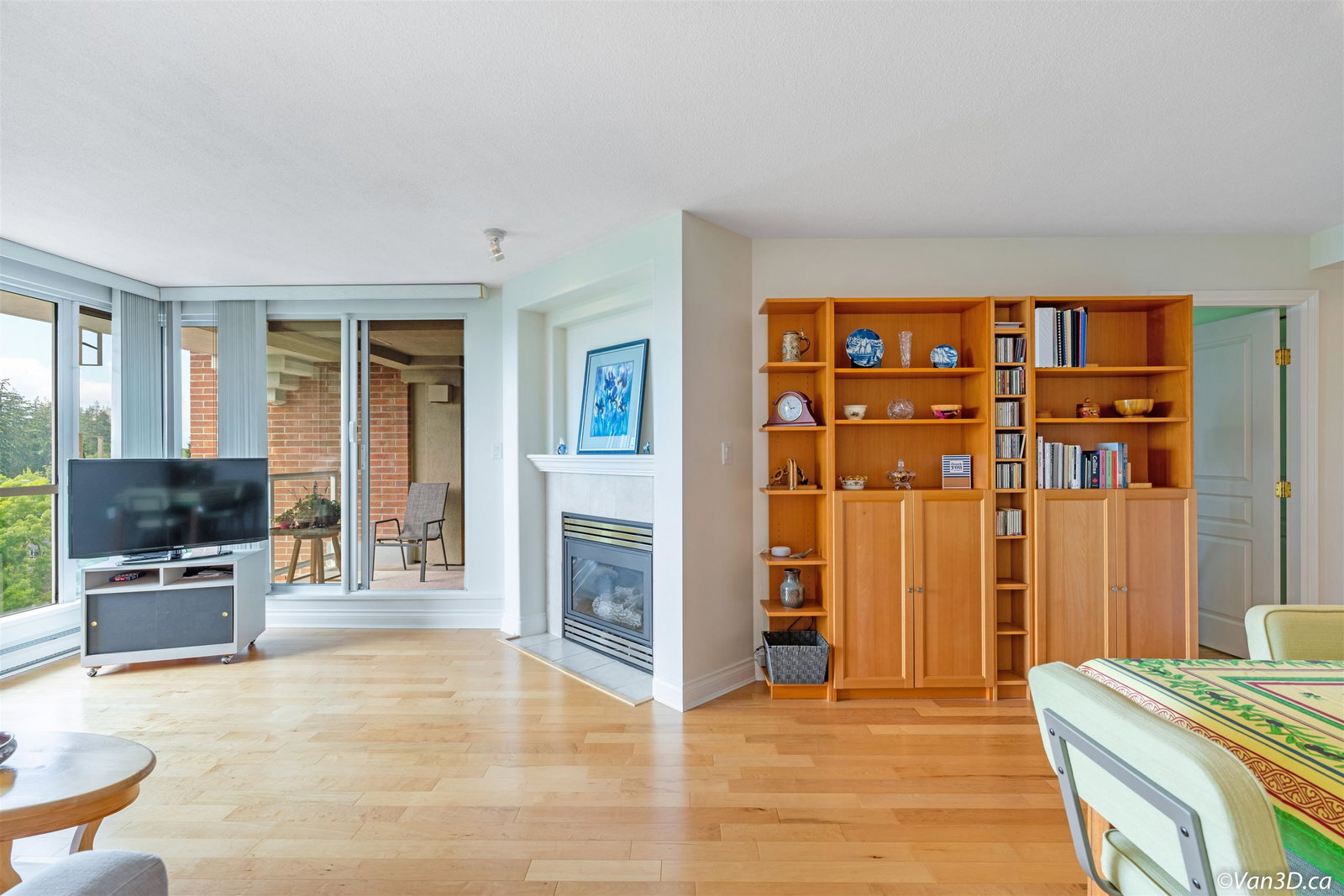 Listing Image 8