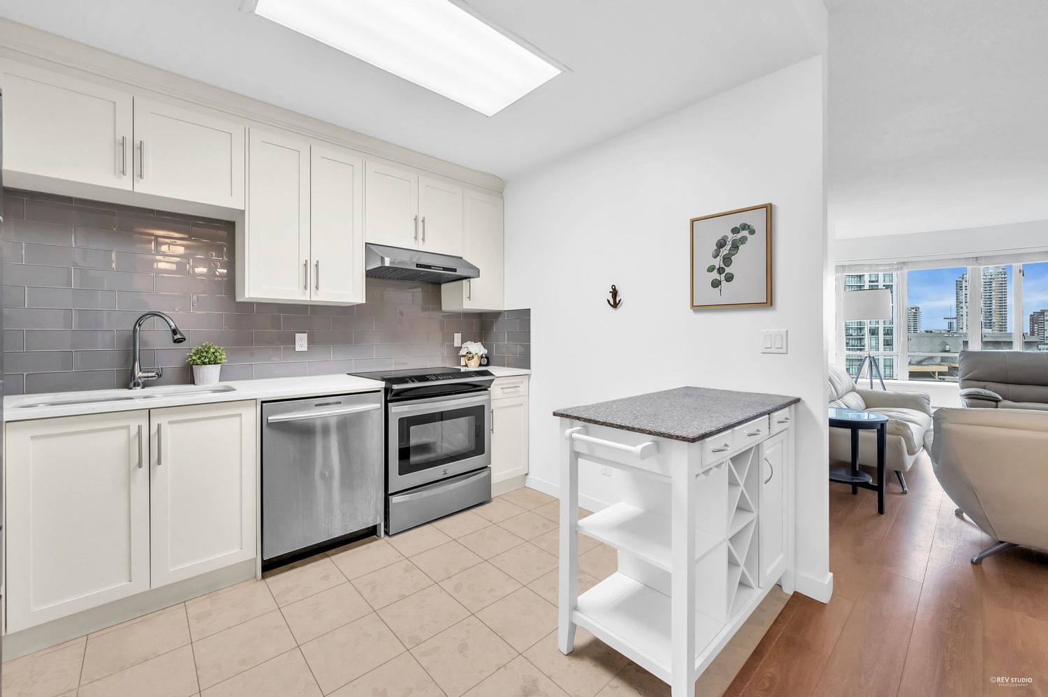 Listing Image 14