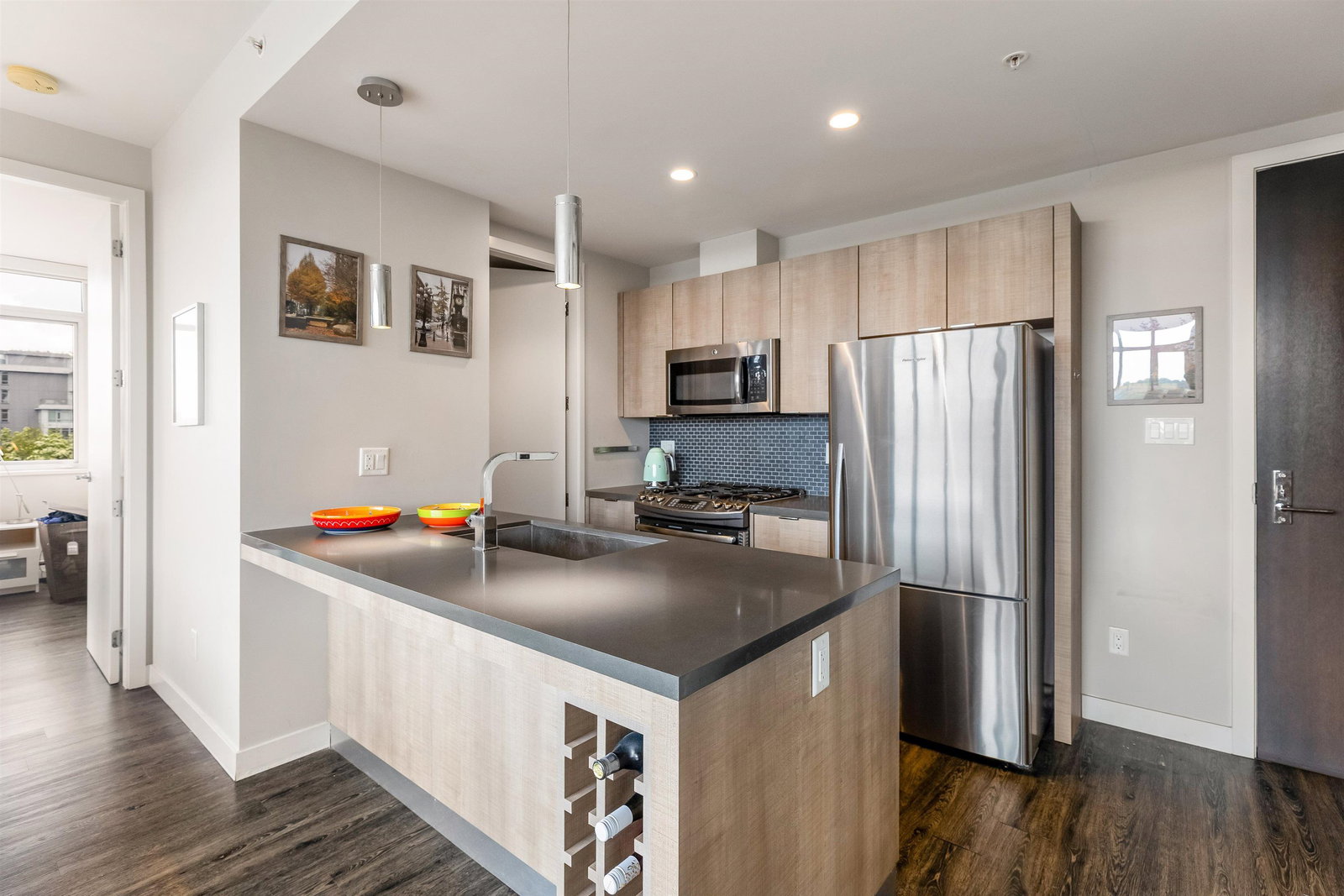 Listing Image 15