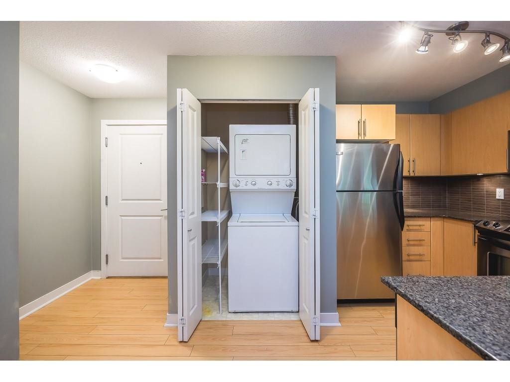 Listing Image 17
