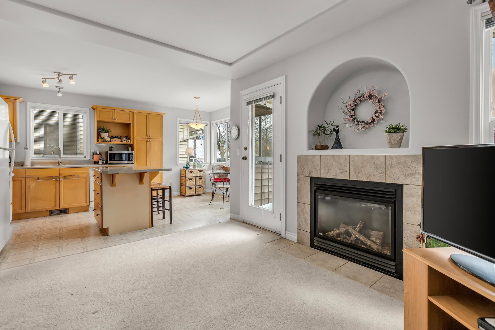 Listing Image 18