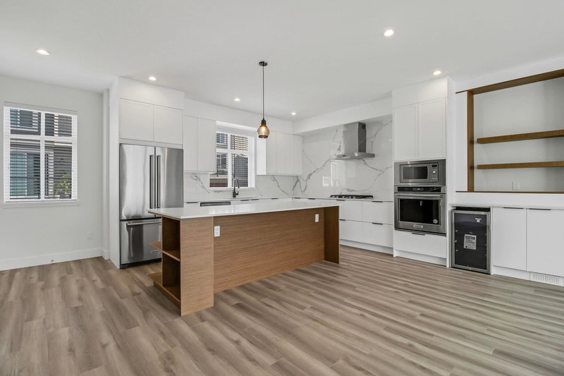 34 - 10488 124 Street, Surrey, V3V 6A2 | Image 2