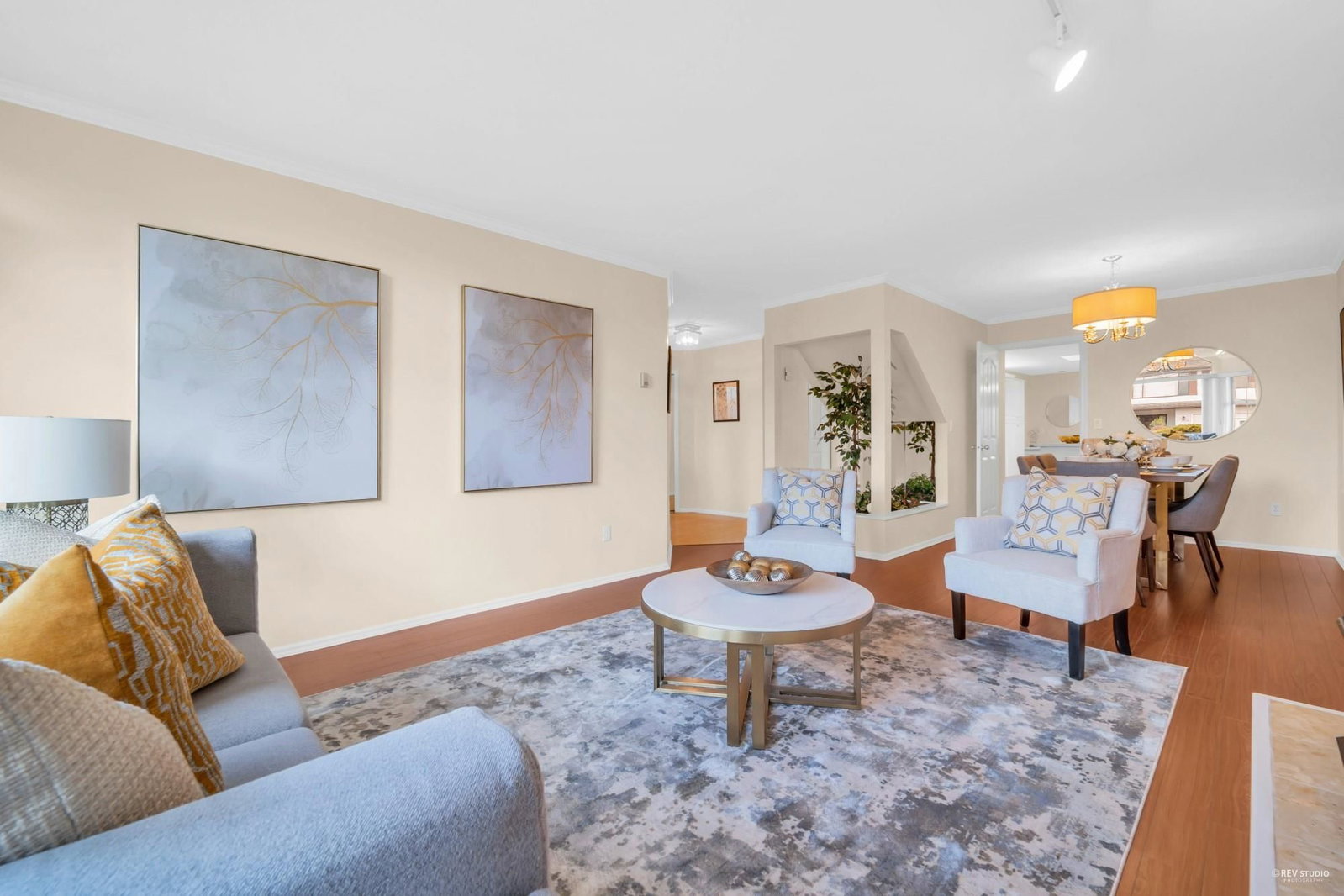 Listing Image 9