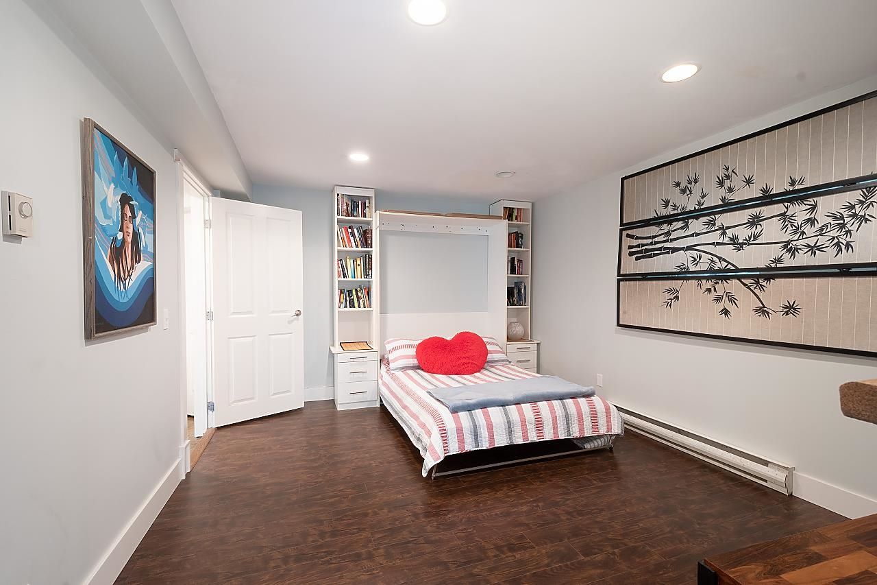 Listing Image 21