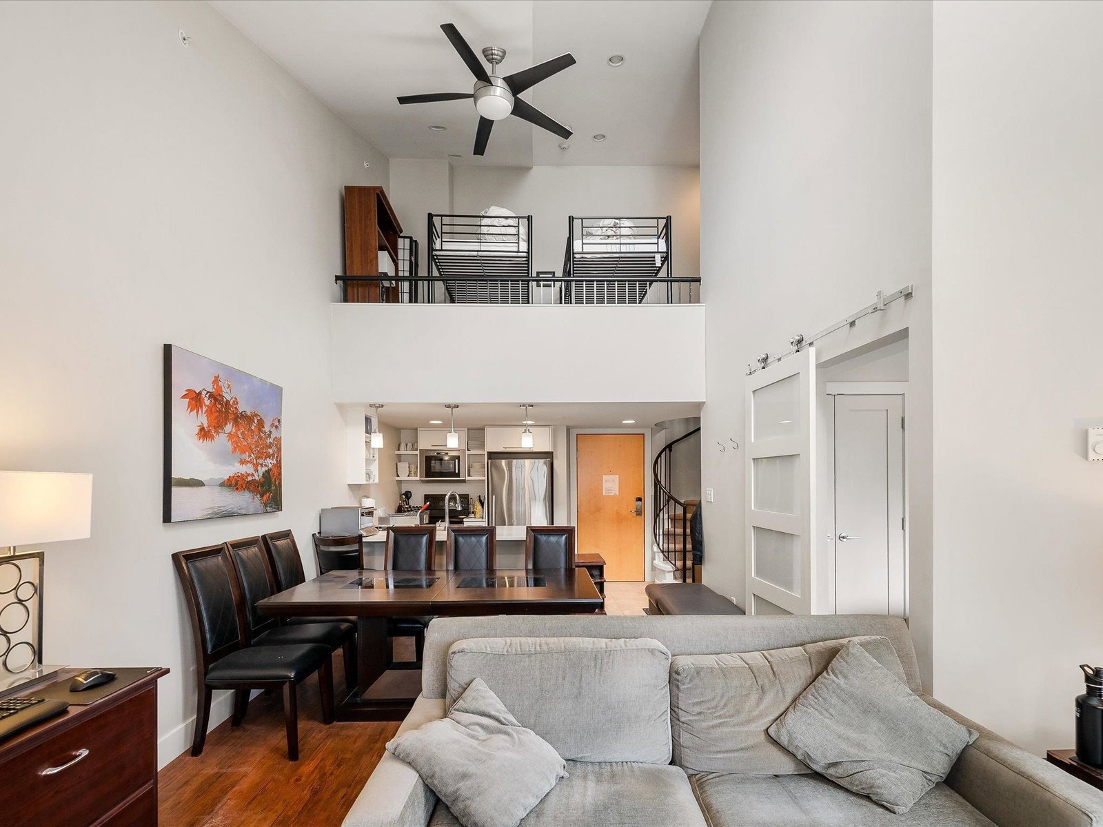 Listing Image 9