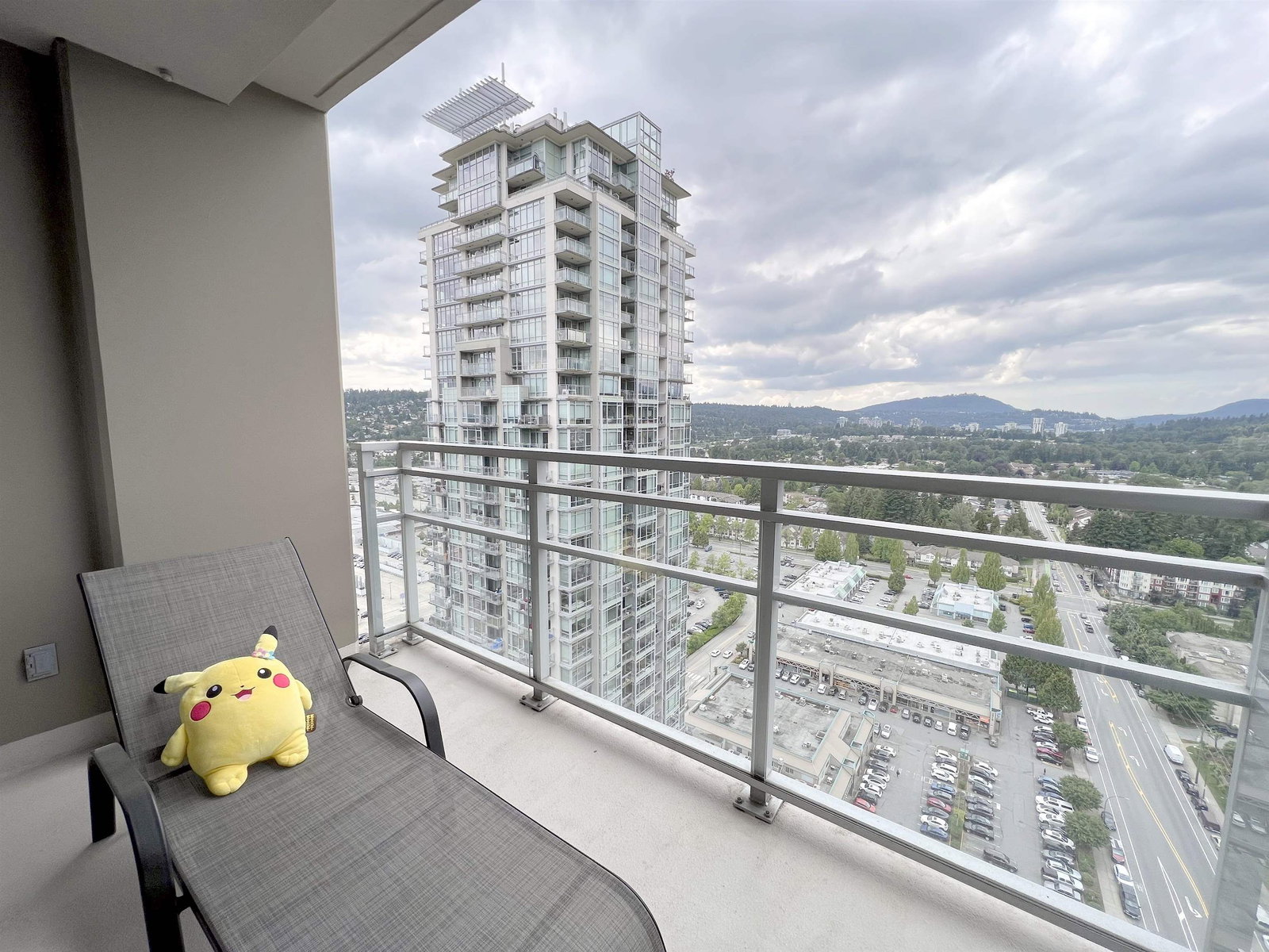Listing Image 9