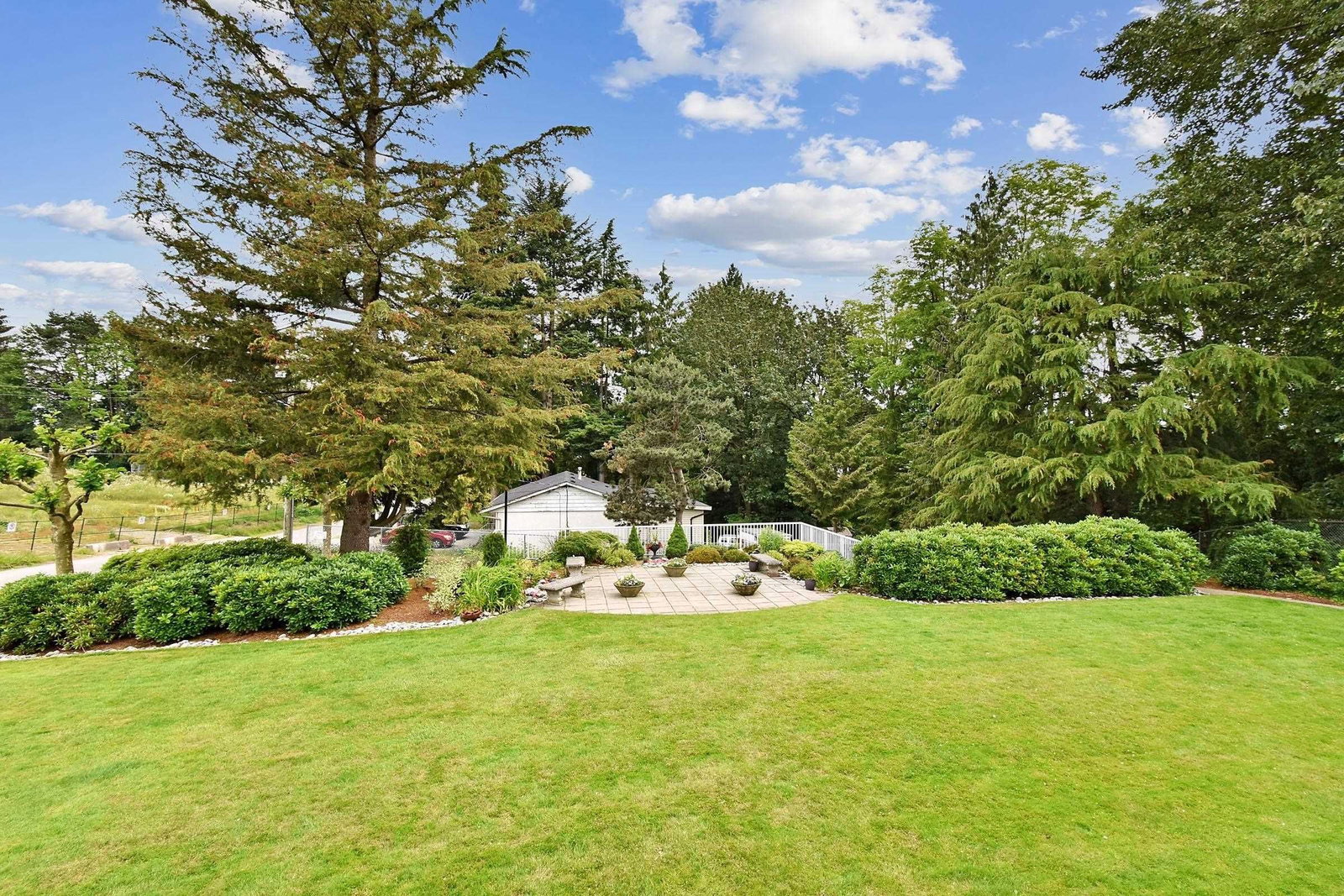 Listing Image 17