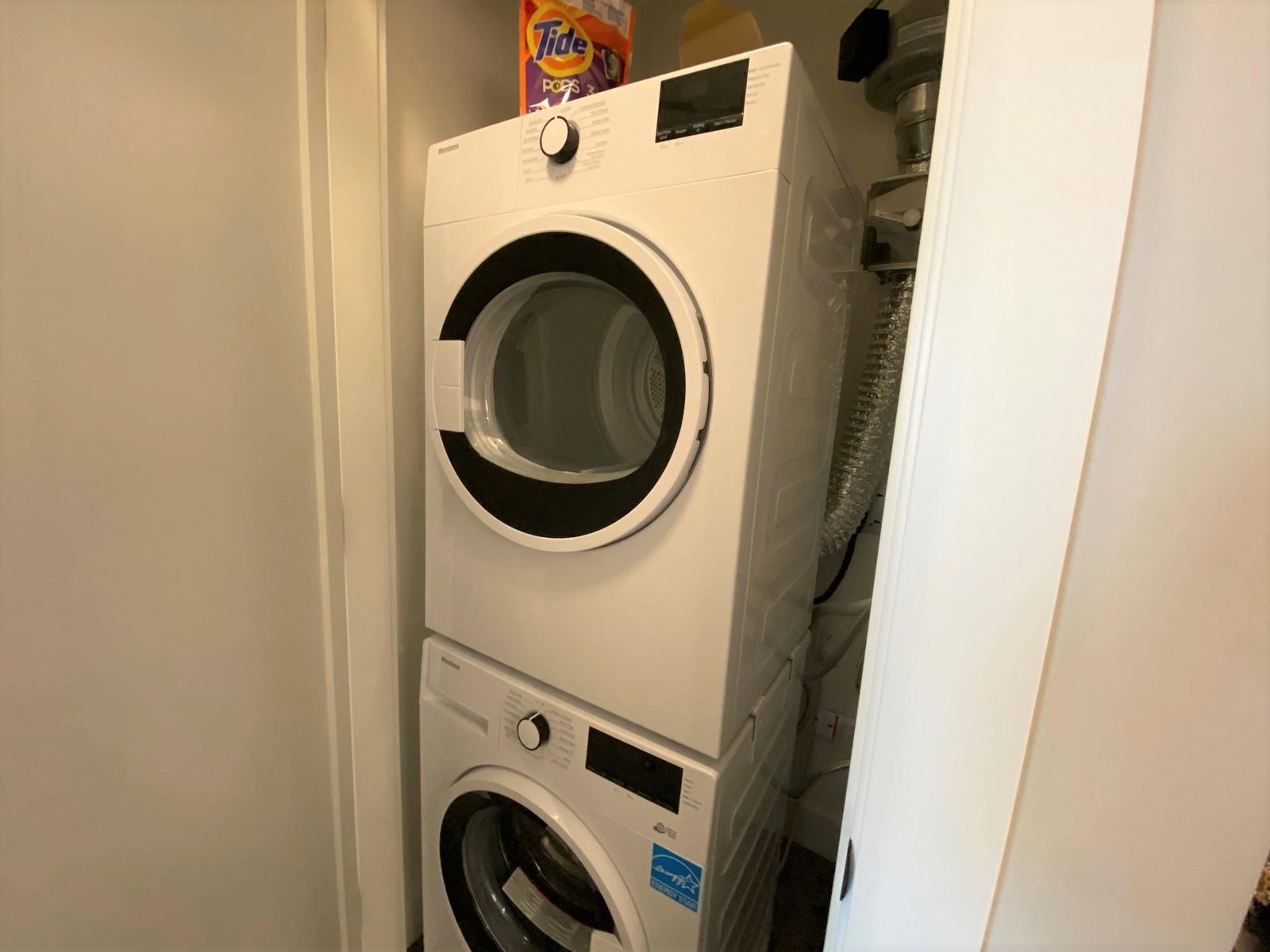 Listing Image 11