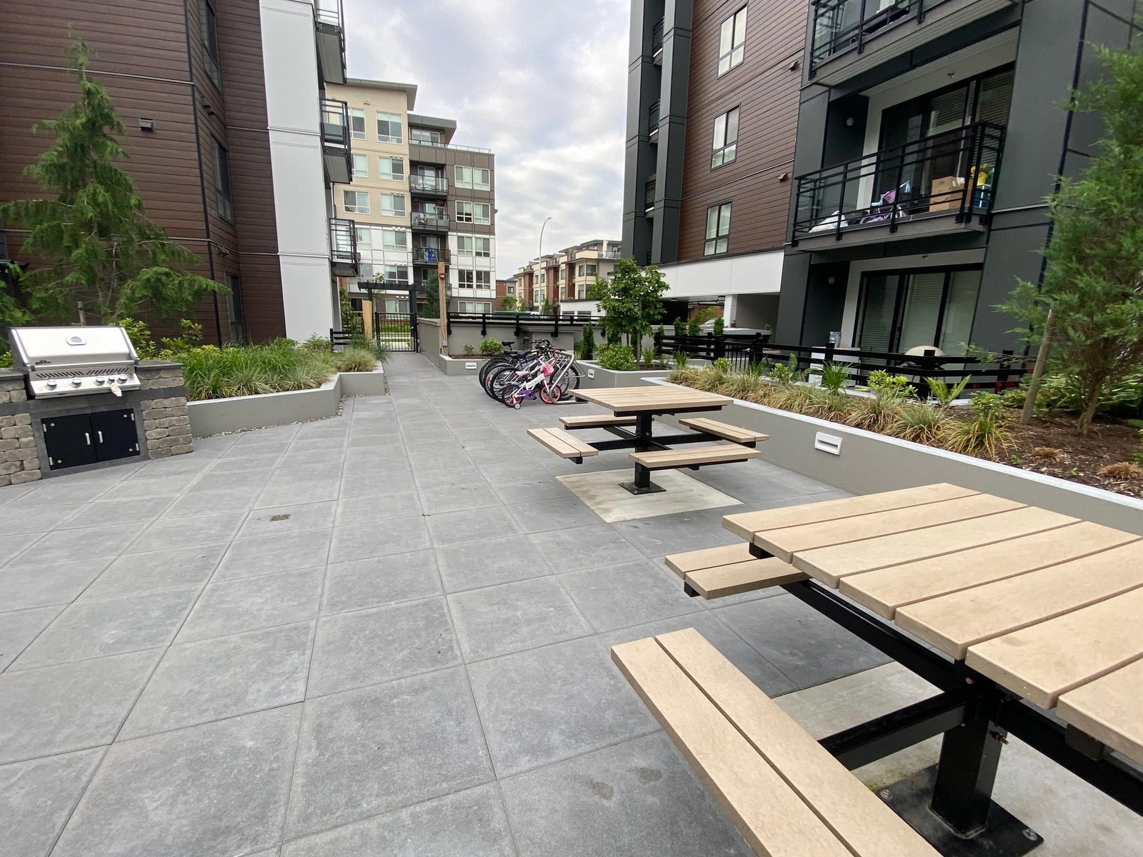 Listing Image 15