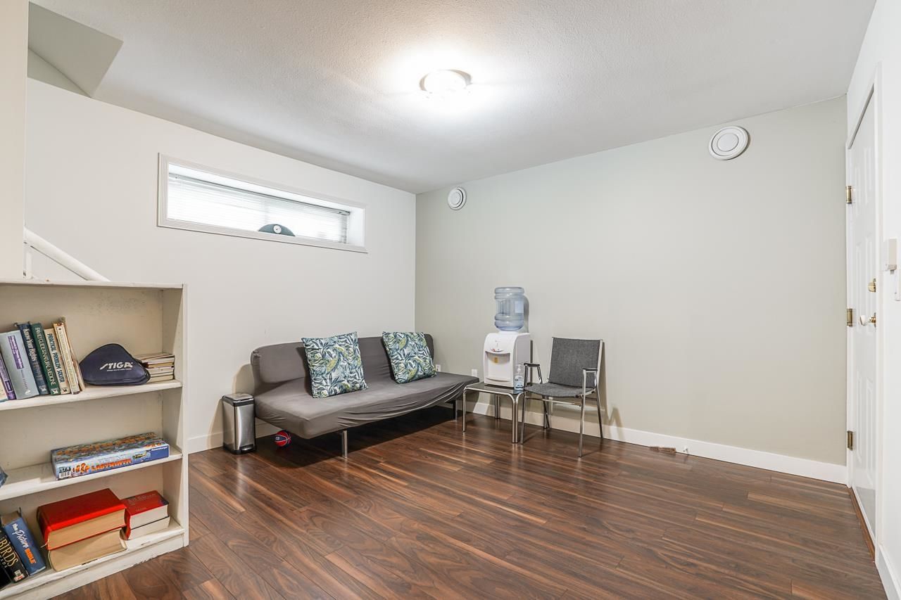 Listing Image 21