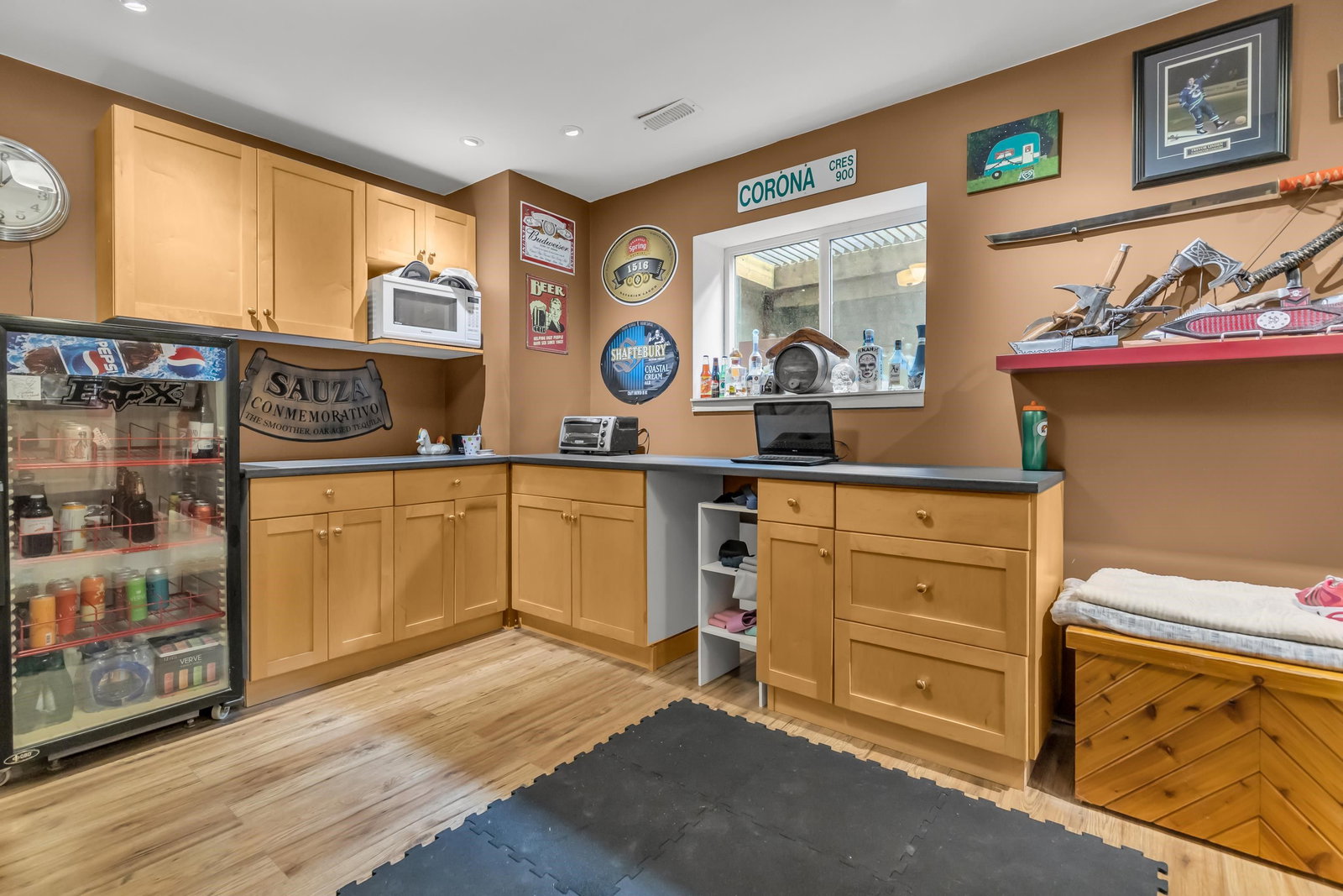 Listing Image 21